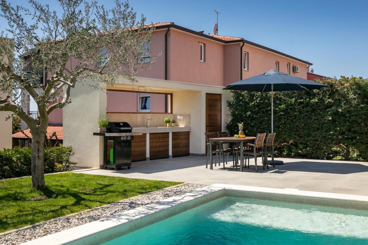 Belvedere Holidays Villas Novigrad Istria Eksteriør bilde